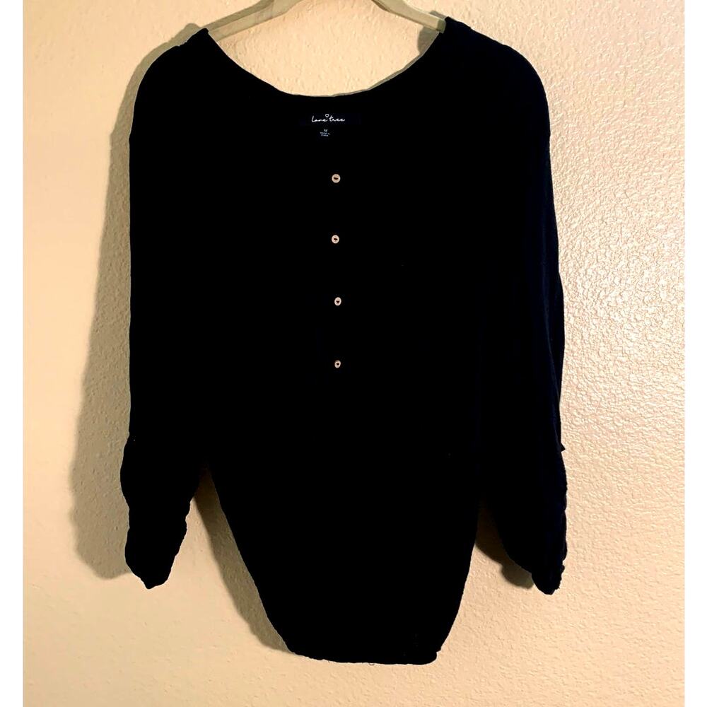 Love Tree Black High Low Long Sleeve Top  Sz M